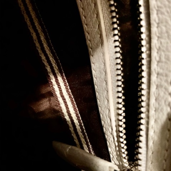 Henri Bendel creme caryl tote - Picture 5 of 8